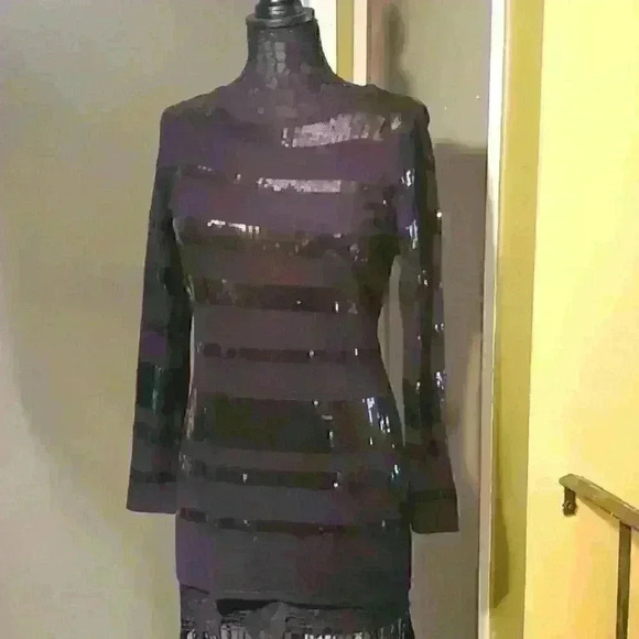 Black sequins and knit top - Picture 1 of 5